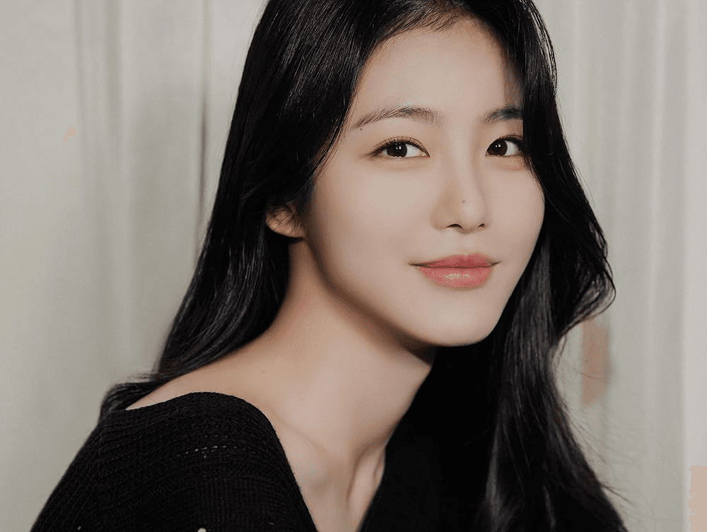 Studio Dragon’s High School Queen May Cast Kim Sejeong in Dual Role
