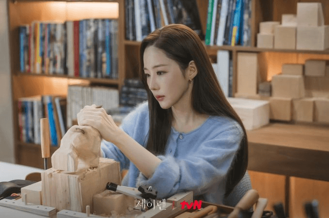 Wi Ha Joon and Park Min Young Close Siren’s Kiss in Style